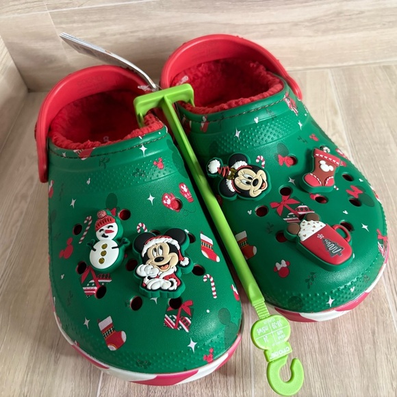 Crocs Mickey Mouse Christmas Holiday Lined
Classic Clogs Green Red Disney - Picture 4 of 11